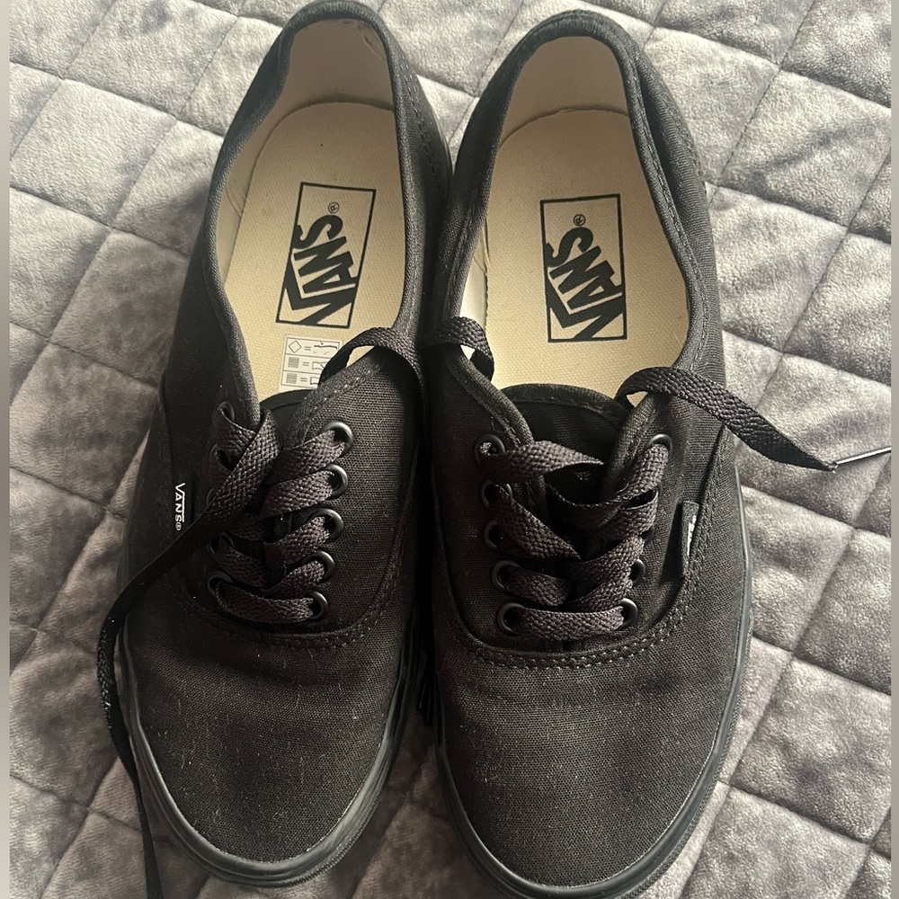 Women’s low top black Vans Size 8